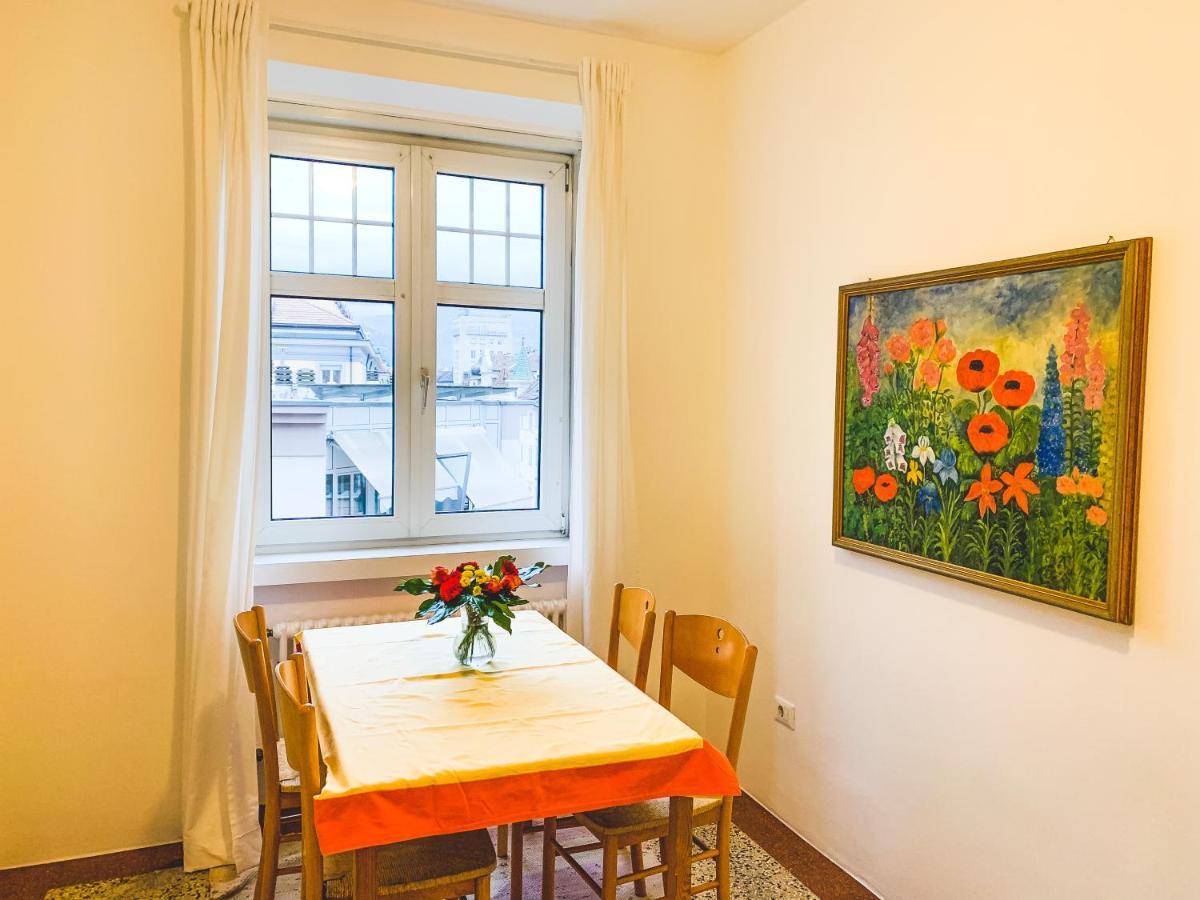 Cozy City Center Apartment โบลซาโน ภายนอก รูปภาพ