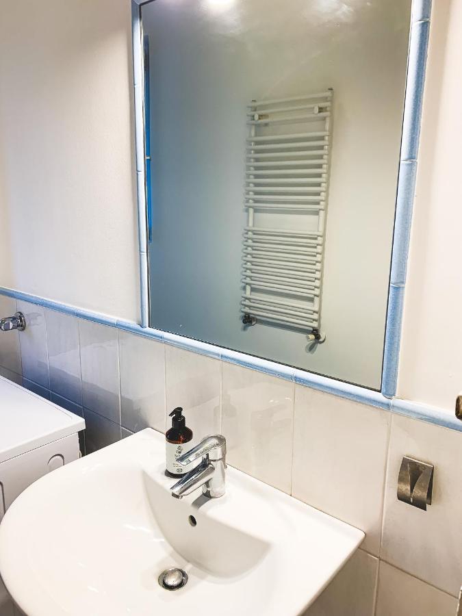Cozy City Center Apartment โบลซาโน ภายนอก รูปภาพ